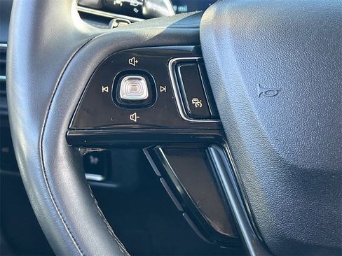 Used 2023 Lincoln Corsair AWD image 16