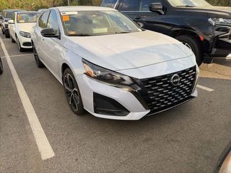 Used 2024 Nissan Altima 2.5 SR w/ SR Premium Package video 1