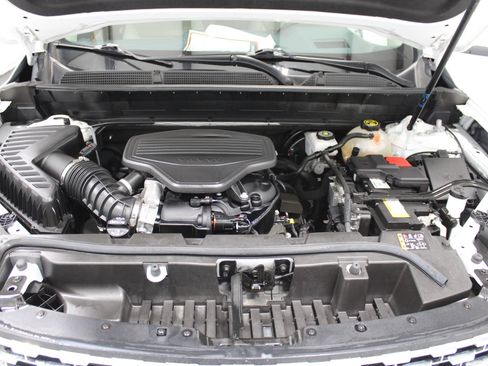 Used 2023 GMC Acadia Denali AWD/4WD image 10