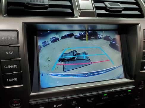 Used 2015 Lexus GX 460 w/ Premium Package image 34