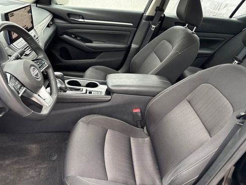 Certified 2023 Nissan Altima 2.5 SV w/ SV Premium Package image 9