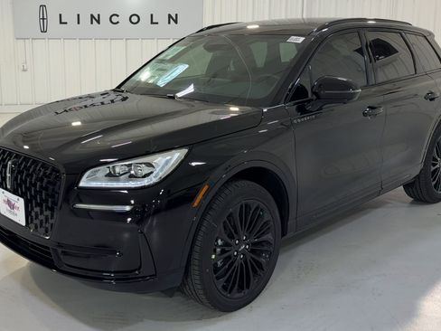 New 2026 Lincoln Corsair Reserve w/ Jet Appearance Package image 5