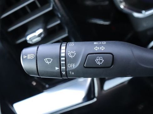 Used 2023 Chevrolet Silverado 1500 LT image 33