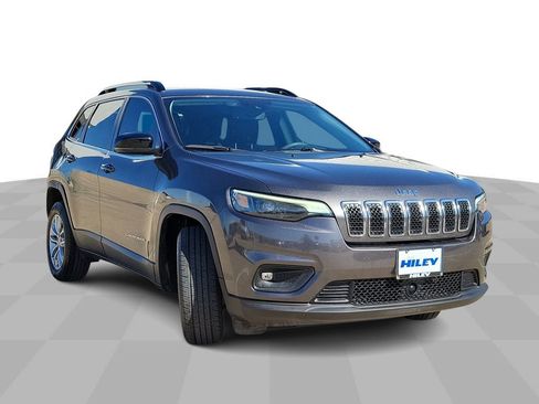 Used 2022 Jeep Cherokee Latitude Lux image 2