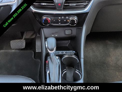 Used 2024 Buick Encore GX Sport Touring FWD image 20