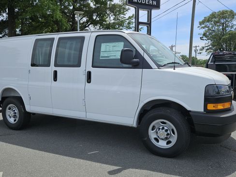 New 2025 Chevrolet Express 2500 w/ Driver Convenience Package RWD image 6