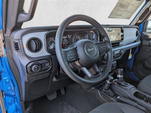 New 2026 Jeep Gladiator Sport AWD/4WD image 12