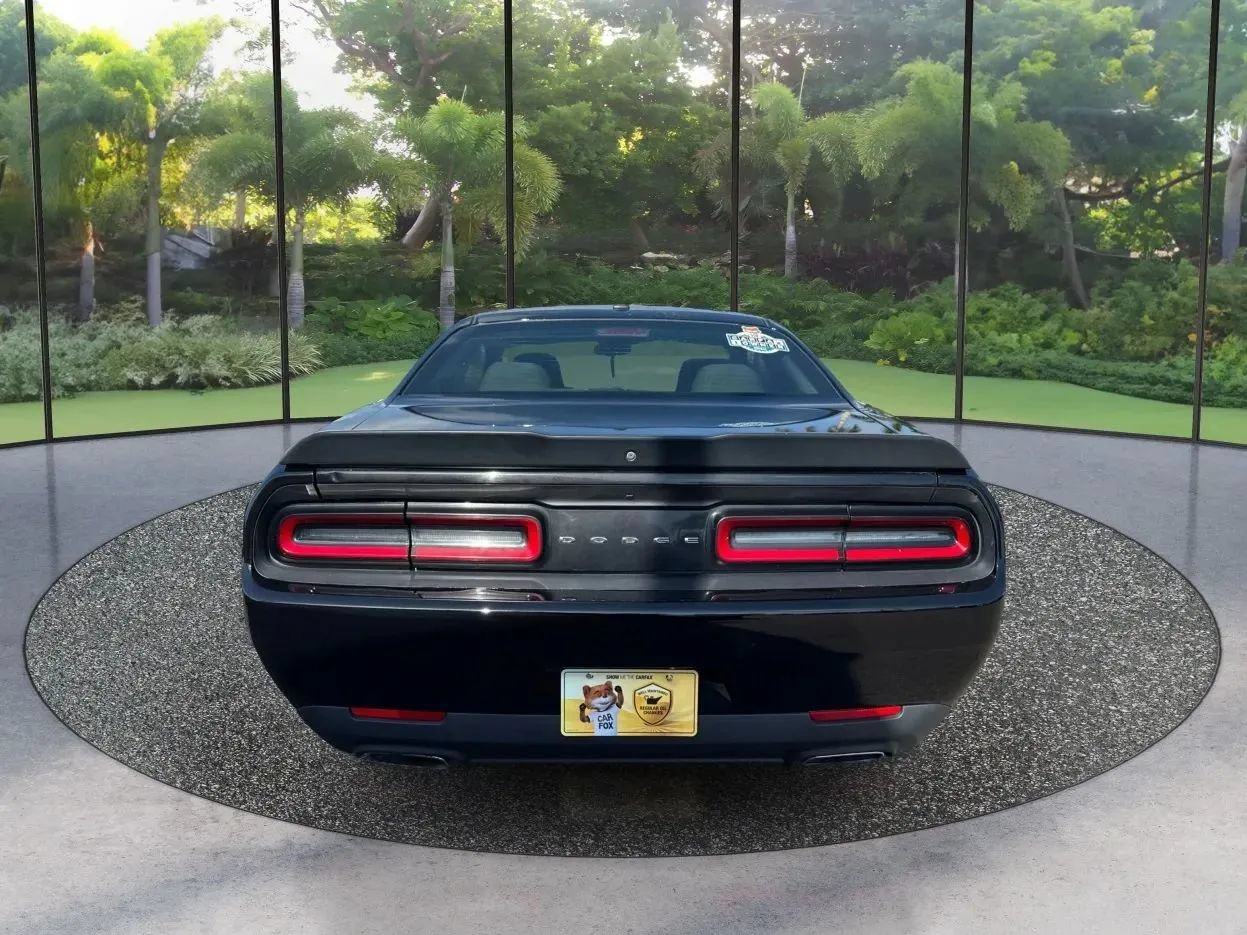 Used 2019 Dodge Challenger SXT w/ Blacktop Package RWD image 4