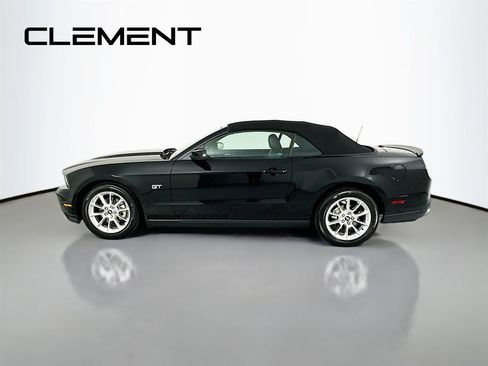 Used 2010 Ford Mustang GT RWD image 6