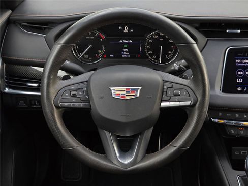 Certified 2023 Cadillac XT4 Sport FWD image 15