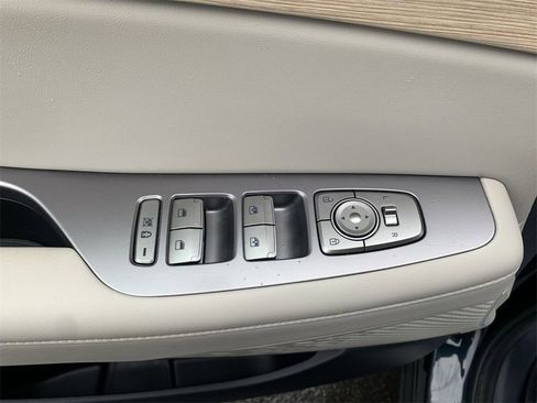 Used 2024 Hyundai Palisade Limited image 13