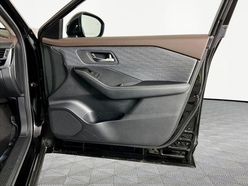 Certified 2023 Nissan Rogue SV AWD/4WD image 27