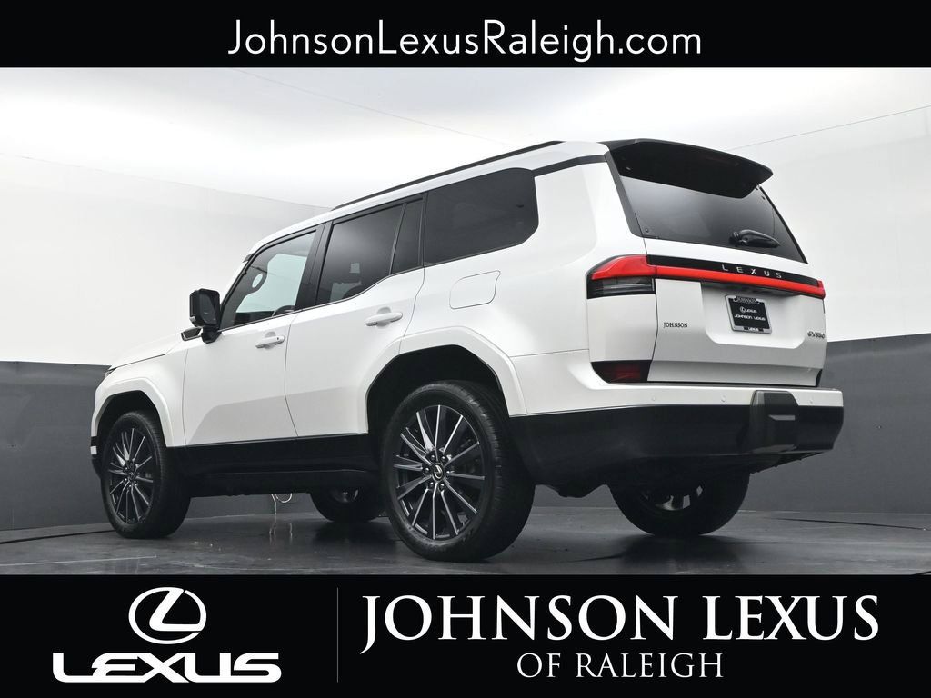 Used 2024 Lexus GX 550 w/ Cold Area Package AWD/4WD image 18