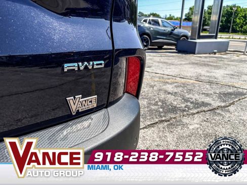 Used 2025 Ford Escape Active w/ Tech Pack #1 AWD/4WD image 9