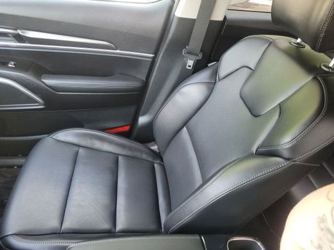 Certified 2024 Kia Telluride LX AWD/4WD image 28
