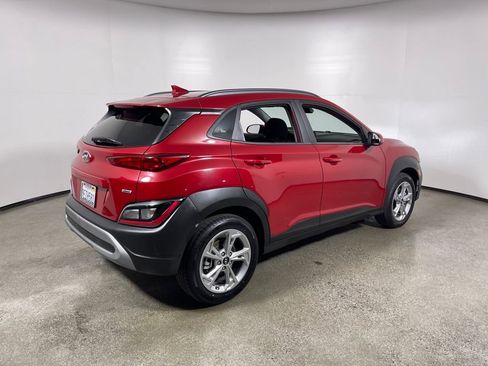 Used 2023 Hyundai Kona SEL image 3