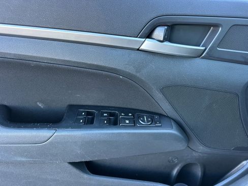 Used 2020 Hyundai Elantra SEL w/ Cargo Package (C1) image 11