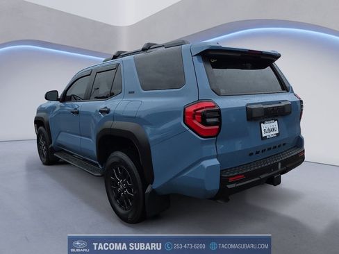 Used 2025 Toyota 4Runner SR5 AWD/4WD image 3