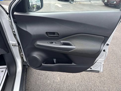 Used 2018 Nissan Kicks S FWD image 20