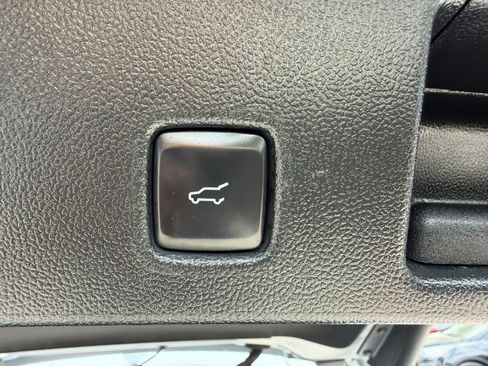 Used 2024 Ford Escape ST-Line w/ Tech Pack #1 FWD image 12