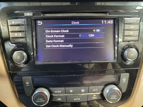 Used 2020 Nissan Rogue SV FWD image 25