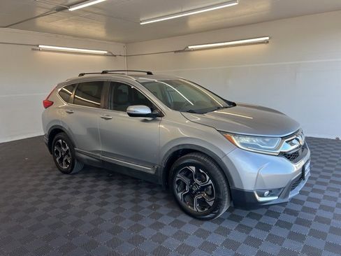 Used 2017 Honda CR-V Touring image 3