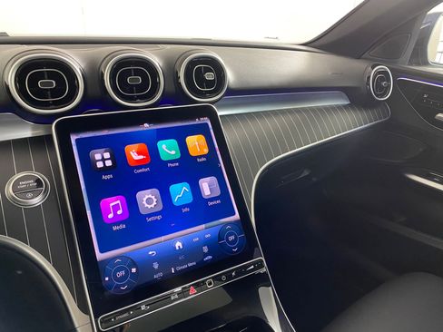 Used 2025 Mercedes-Benz C 300 4MATIC Sedan image 24