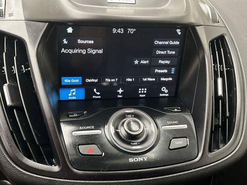 Used 2017 Ford Escape Titanium AWD/4WD image 18