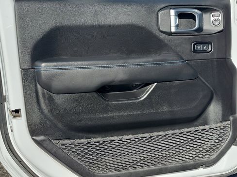 Used 2023 Jeep Wrangler Unlimited Rubicon 4xe w/ Steel Bumper Group image 2