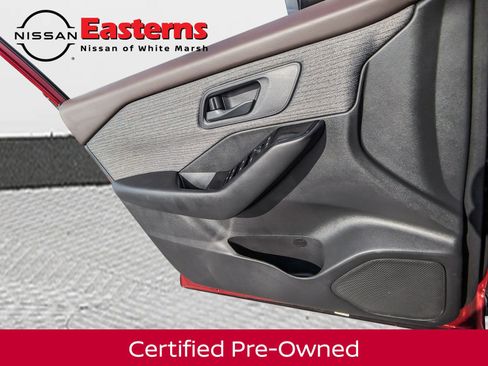 Used 2023 Nissan Rogue S image 45