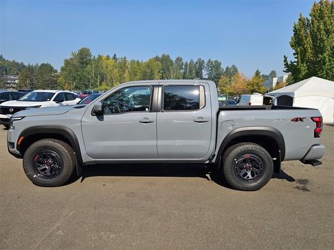New 2025 Nissan Frontier PRO-4X w/ Interior Protection Package image 8