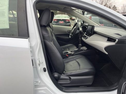 Used 2022 Toyota Corolla LE image 14