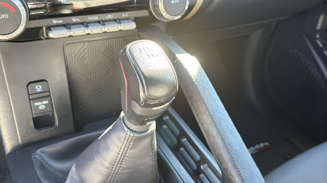 Used 2025 Toyota Tacoma TRD Off-Road AWD/4WD image 16