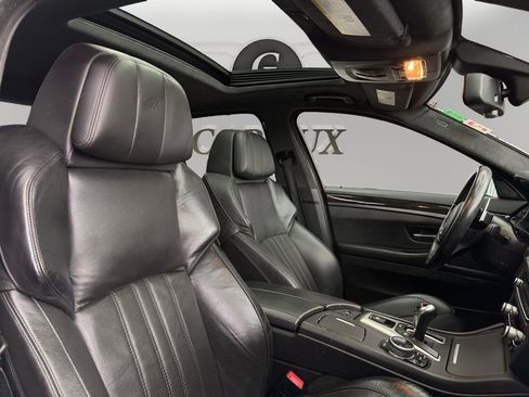 Used 2014 BMW M5 image 14