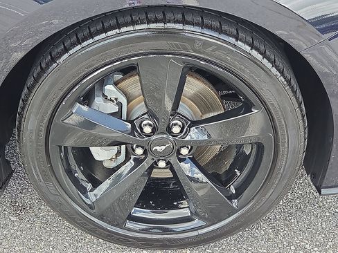 Used 2021 Ford Mustang Coupe w/ Black Accent Package RWD image 7
