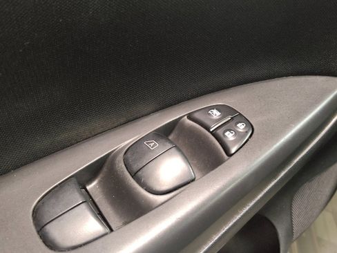 Used 2018 Nissan Sentra SV image 27