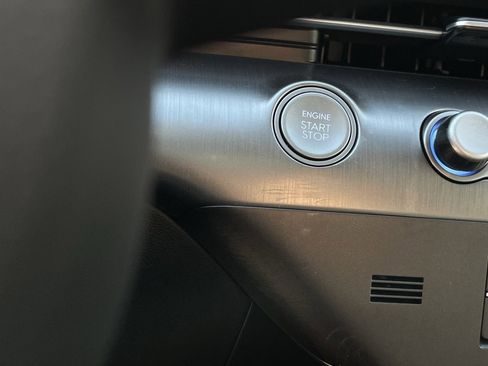 Used 2025 Hyundai Kona SEL image 16