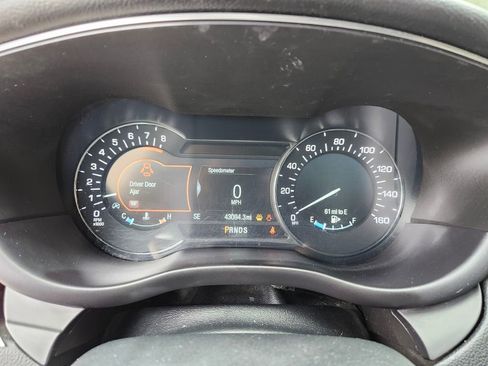 Used 2019 Lincoln MKC Select w/ Select Plus Package image 27