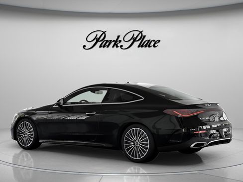 Used 2026 Mercedes-Benz CLE 300 4MATIC Coupe image 9
