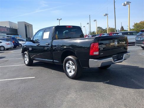 Used 2024 RAM 1500 Classic SLT image 8