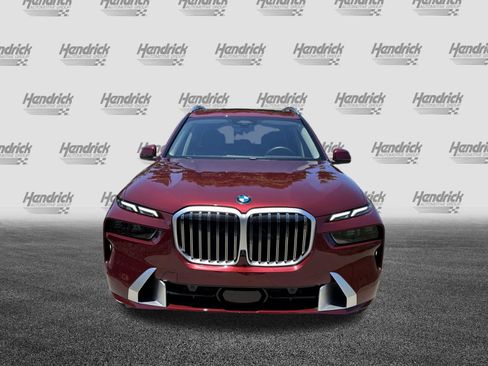 Used 2025 BMW X7 xDrive40i w/ Premium Package AWD/4WD image 3