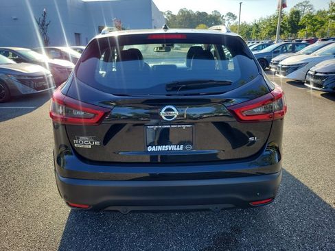 Used 2022 Nissan Rogue Sport SL w/ Premium Package FWD image 9
