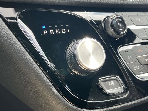 New 2026 Chrysler Pacifica Select image 25