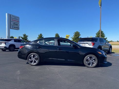 Used 2023 Nissan Sentra SV image 4
