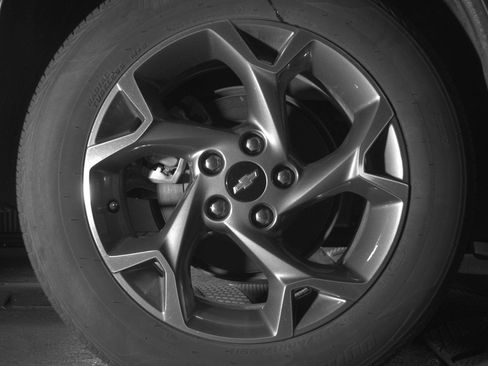 Used 2025 Chevrolet Trax LT w/ LT Convenience Package image 15