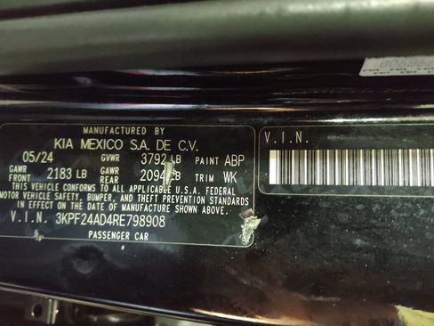 Used 2024 Kia Forte LXS image 33