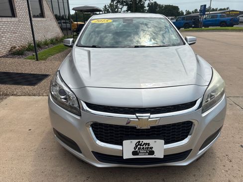 Used 2015 Chevrolet Malibu LT w/ Power Convenience Package FWD image 6