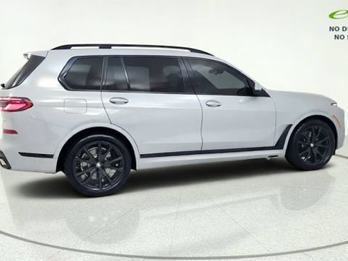 Used 2025 BMW X7 xDrive40i w/ Executive Package AWD/4WD image 13