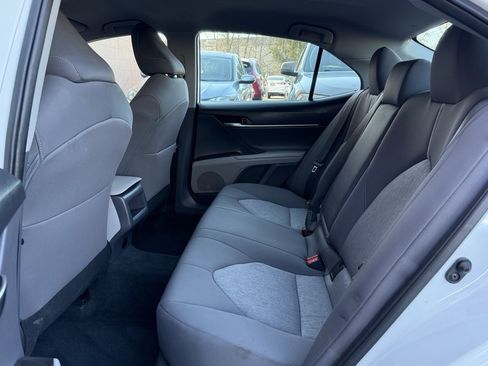 Used 2022 Toyota Camry LE image 17
