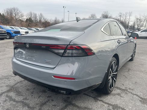 Used 2023 Honda Accord Touring image 5